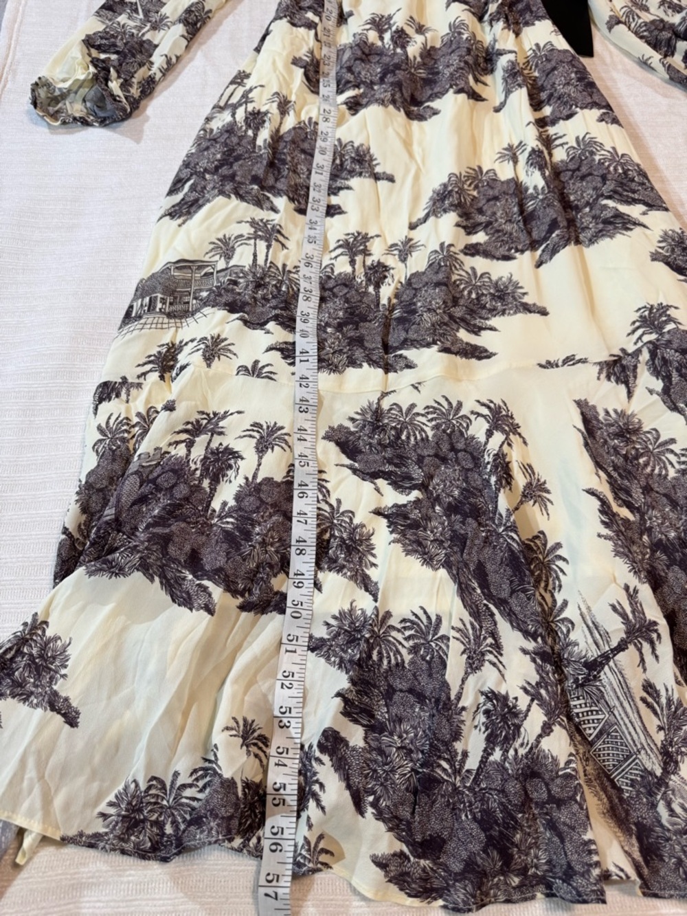 ✨ Tuckernuck x India Hicks Toile Hibiscus Hill Dress ✨ - Picture 4 of 9